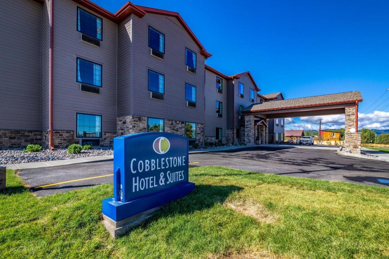 Cobblestone Hotel & Suites - Victor Exterior photo